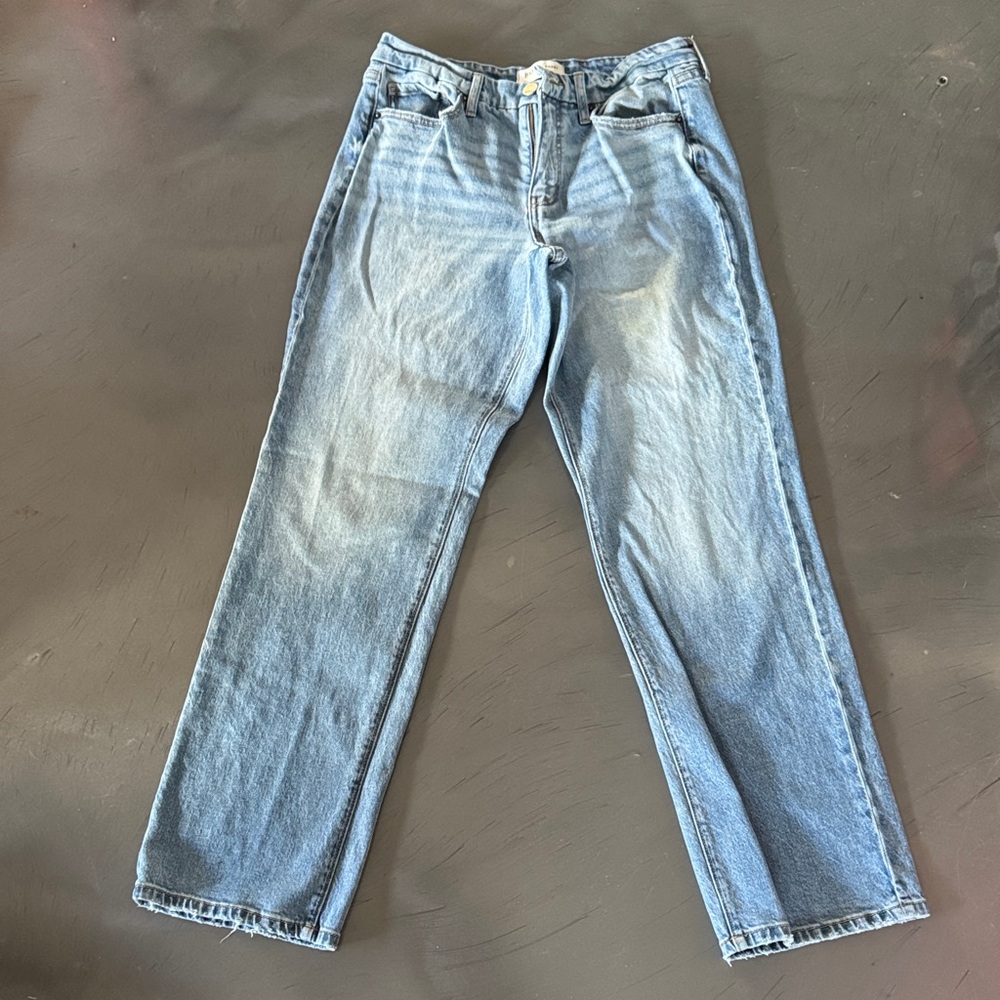BKE Women’s Straight Leg Jeans - Light Blue Wash Gabby 28x32